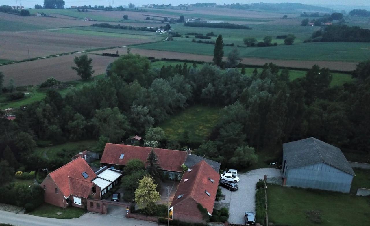 Pantgat Hof Bed & Breakfast Bollezeele Exterior photo